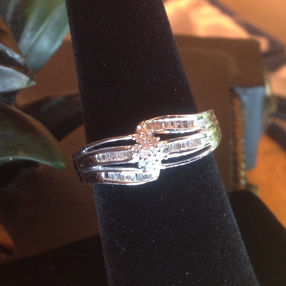 Genuine Diamond Ring. 0.25 cts - Picture 5 of 8